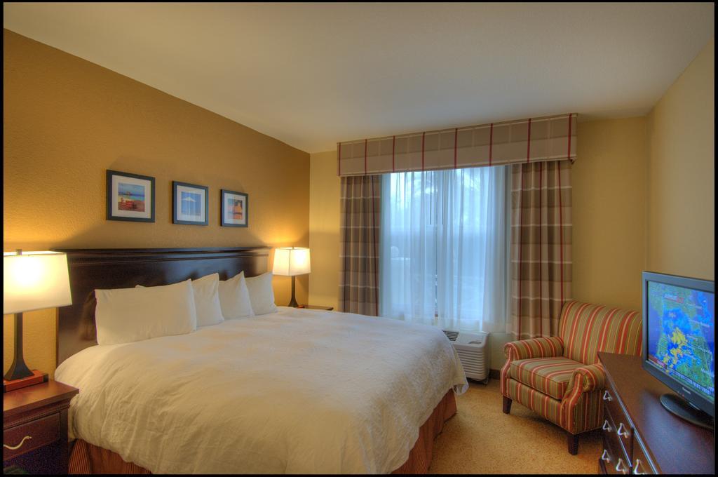 Holiday Inn Express & Suites S Lake Buena Vista By Ihg Kissimmee Bilik gambar